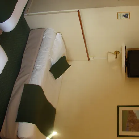 Hotel Iena 2*